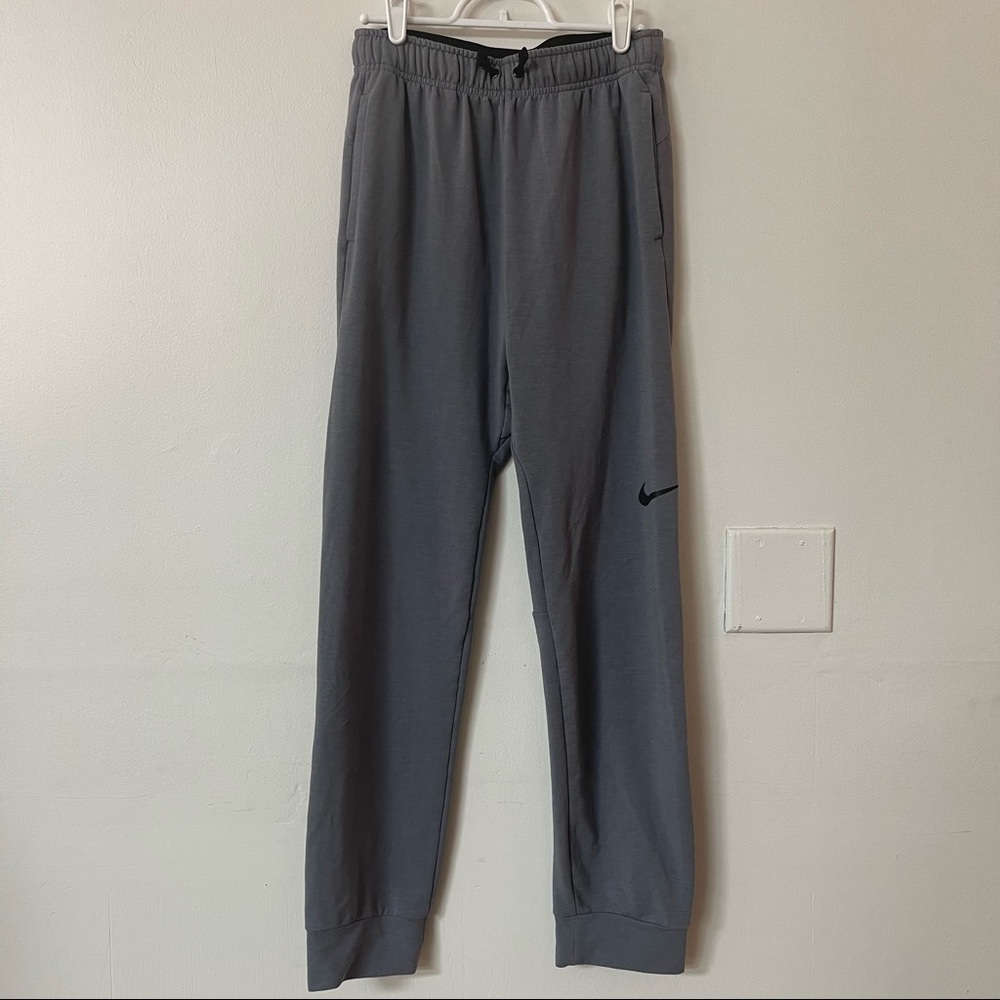nike dryfit sweatpants